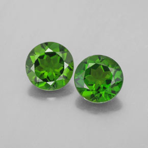 Achetez naturel ct Vert Diopside Chrome gems, Coupe roude, En provenance Russie chez GemSelect. En stock, livraison internationale!