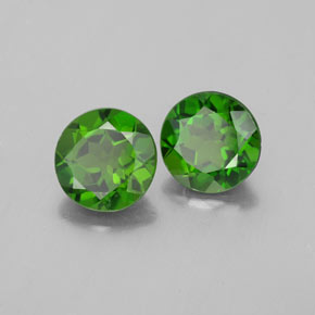 Achetez naturel ct Vert Diopside Chrome gems, Coupe roude, En provenance Russie chez GemSelect. En stock, livraison internationale!