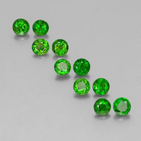 Achetez naturel ct Vert Diopside Chrome gems, Coupe roude, En provenance Russie chez GemSelect. En stock, livraison internationale!