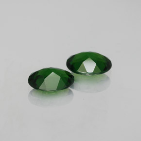 Achetez naturel ct vert diopside de chrome gems, coupe ovale, en provenance russie chez gemselect. en stock, livraison internationale!