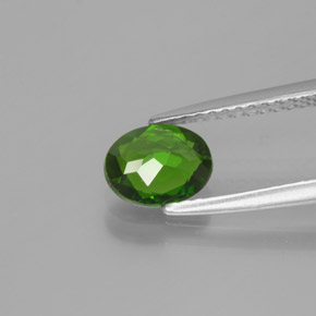 Diopside de chrome vert naturelle coupe ovale, 0,80 ct, VS