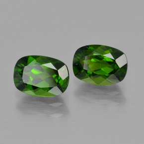 Achetez naturel ct Vert Diopside Chrome gems, Coupe coussin, En provenance Russie chez GemSelect. En stock, livraison internationale!