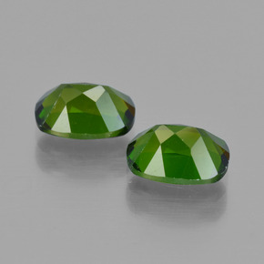 Achetez naturel ct Vert Diopside Chrome gems, Coupe coussin, En provenance Russie chez GemSelect. En stock, livraison internationale!