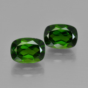 Achetez naturel ct Vert Diopside Chrome gems, Coupe coussin, En provenance Russie chez GemSelect. En stock, livraison internationale!
