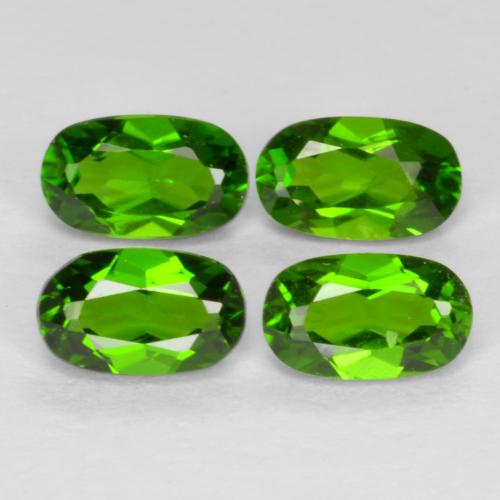 Achetez naturel 1.11ct Vert moyen-foncé Diopside Chrome gems, Coupe ovale, En provenance Russie chez GemSelect. En stock, livraison internationale!