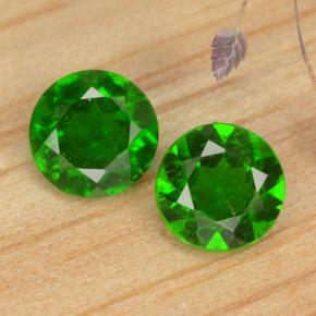 Achetez naturel 0.95ct Vert Diopside Chrome gems, Coupe roude, En provenance Russie chez GemSelect. En stock, livraison internationale!