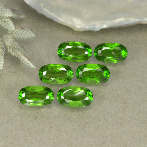 Achetez naturel 1,42ct vert diopside de chrome gems, coupe ovale, en provenance russie chez gemselect. en stock, livraison internationale!