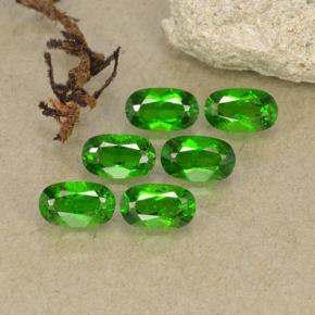 Achetez naturel 1.63ct Forêt verte Diopside Chrome gems, Coupe ovale, En provenance Russie chez GemSelect. En stock, livraison internationale!