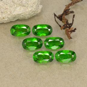 Achetez naturel 1.63ct Forêt verte Diopside Chrome gems, Coupe ovale, En provenance Russie chez GemSelect. En stock, livraison internationale!