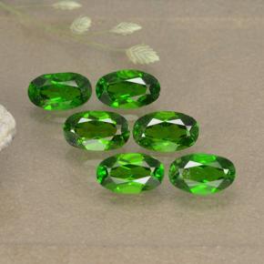 Achetez naturel 1.57ct Vert moyen Diopside Chrome gems, Coupe ovale, En provenance Russie chez GemSelect. En stock, livraison internationale!