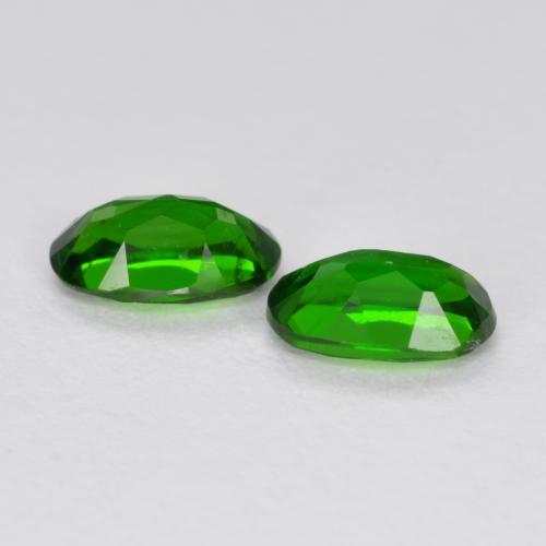 Achetez naturel 0,49ct vert diopside de chrome gems, coupe ovale, en provenance russie chez gemselect. en stock, livraison internationale!