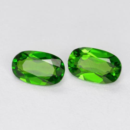 Achetez naturel 0.41ct Vert moyen-foncé Diopside Chrome gems, Coupe ovale, En provenance Russie chez GemSelect. En stock, livraison internationale!