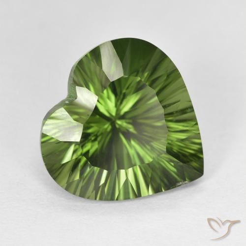 Diopside Chrome Vert foncé naturelle Cœur, 7.24 ct, VS