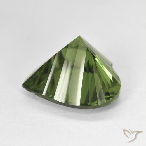 Diopside Chrome Vert foncé naturelle Cœur, 7.24 ct, VS