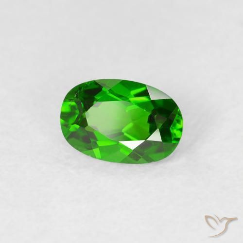 Diopside Chrome Vert moyen naturelle ovale, 0.53 ct, VS