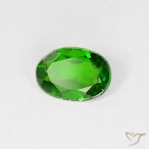 Diopside Chrome Vert intense naturelle ovale, 0.78 ct, VS-SI