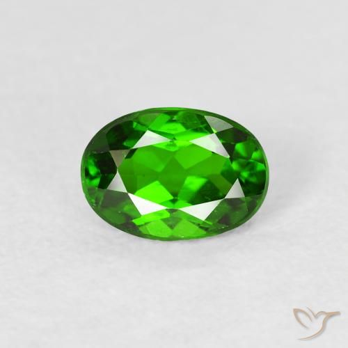 Diopside Chrome Vert intense naturelle ovale, 0.90 ct, VS-SI