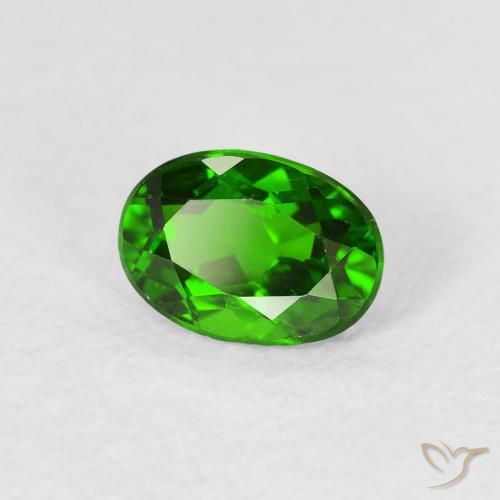Diopside Chrome Vert intense naturelle ovale, 0.90 ct, VS-SI