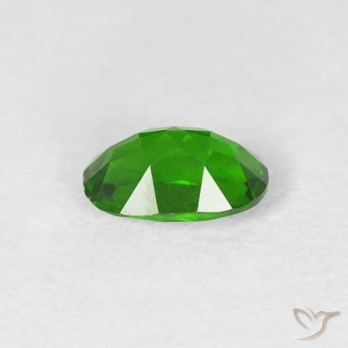 Diopside Chrome Vert foncé naturelle ovale, 0.51 ct, VVS-VS