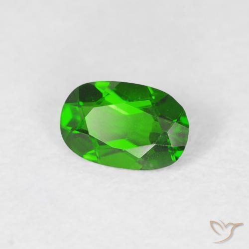 Diopside Chrome Vert foncé naturelle ovale, 0.44 ct, VVS-VS