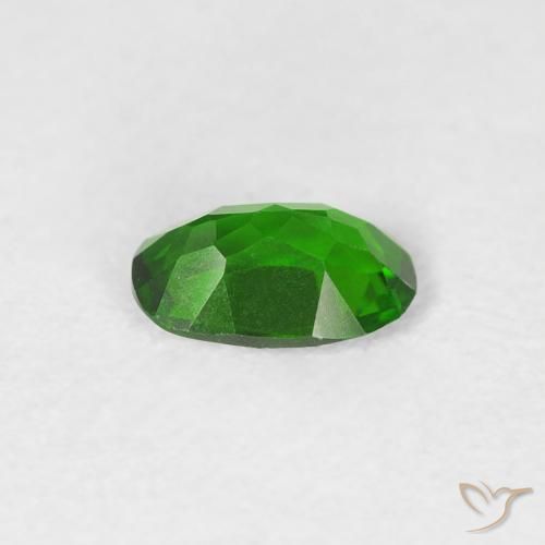 Diopside Chrome Vert foncé naturelle ovale, 0.44 ct, VVS-VS