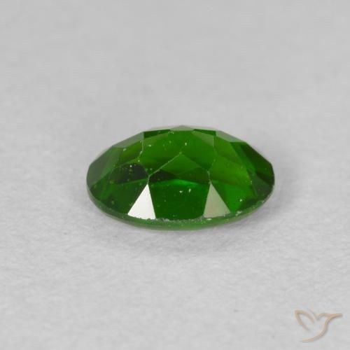 Diopside Chrome Vert forêt clair naturelle ovale, 0.81 ct, VS
