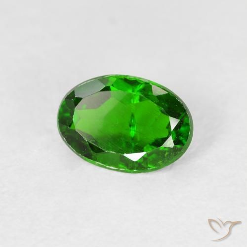 Diopside Chrome Vert foncé naturelle ovale, 0.81 ct, VS-SI