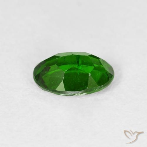 Diopside Chrome Vert foncé naturelle ovale, 0.81 ct, VS-SI