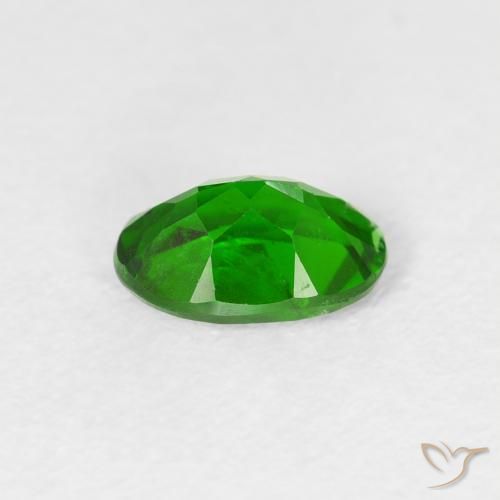 Diopside Chrome Vert foncé naturelle ovale, 0.82 ct, VS-SI
