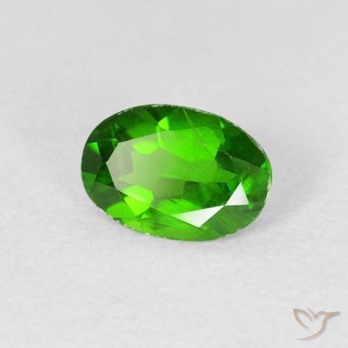 Diopside Chrome Vert éclatant naturelle ovale, 0.71 ct, VS