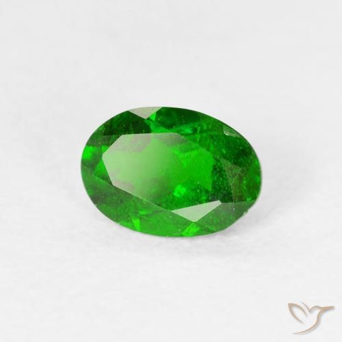 Diopside Chrome Vert intense naturelle ovale, 0.97 ct, VS-SI