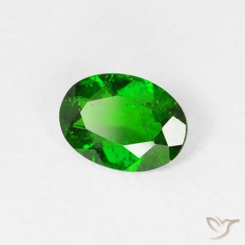 Diopside Chrome Vert forêt clair naturelle ovale, 0.67 ct, VS-SI