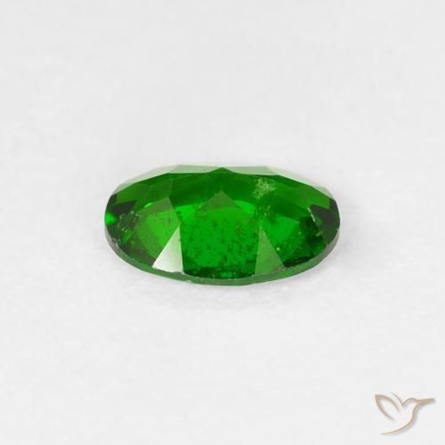 Diopside Chrome Vert forêt clair naturelle ovale, 0.67 ct, VS-SI