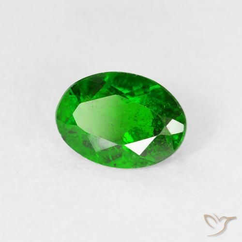Diopside Chrome Vert foncé naturelle ovale, 0.76 ct, VS-SI