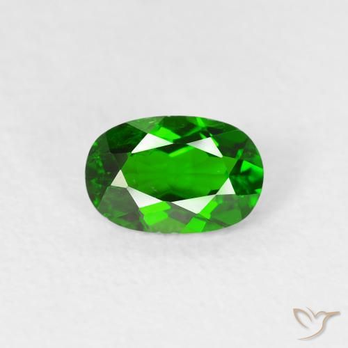 0.54ct Naturel Vert intense Diopside Chrome, ovale, VS