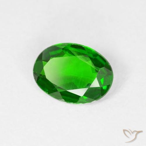 Diopside Chrome Vert foncé naturelle ovale, 0.70 ct, VS