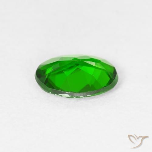 Diopside Chrome Vert foncé naturelle ovale, 0.70 ct, VS