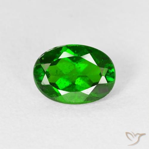 0.90ct Naturel Vert forêt clair Diopside Chrome, ovale, VS