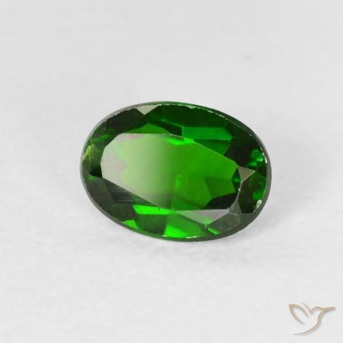 Diopside Chrome Vert forêt clair naturelle ovale, 0.96 ct, VS