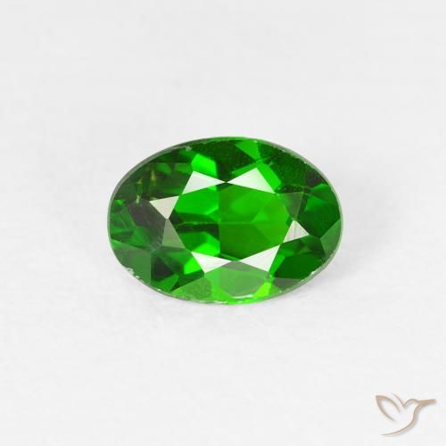 0.73ct Naturel Vert intense Diopside Chrome, ovale, VS