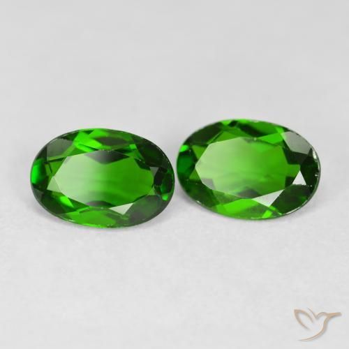 Shop natural 1.35ct Vert forêt clair Diopside Chrome gems, ovale, from Russie at GemSelect. In stock, global shipping!
