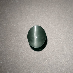 Chrysoberyl cat's eye vert naturelle coupe ovale, 0,80 ct, translucide