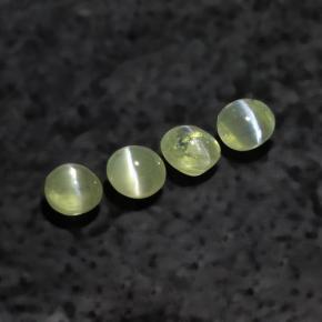 Achetez naturel 1.55ct Vert Doré Oeil de Chat Chrysobéryl gems, Transparent, En provenance Inde chez GemSelect. En stock, livraison internationale!
