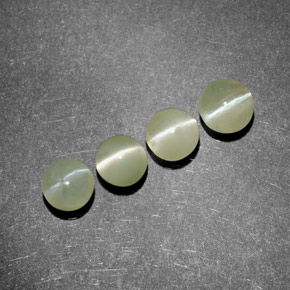 Achetez naturel ct vert chrysoberyl cat's eye gems, transparent, en provenance inde chez gemselect. en stock, livraison internationale!