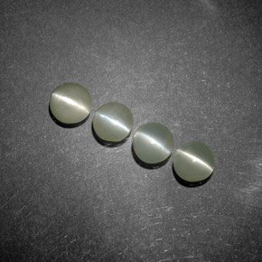 Achetez naturel ct vert chrysoberyl cat's eye gems, transparent, en provenance inde chez gemselect. en stock, livraison internationale!