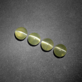 Achetez naturel ct vert chrysoberyl cat's eye gems, transparent, en provenance inde chez gemselect. en stock, livraison internationale!