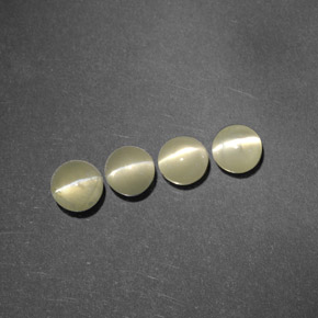 Achetez naturel ct vert chrysoberyl cat's eye gems, transparent, en provenance inde chez gemselect. en stock, livraison internationale!