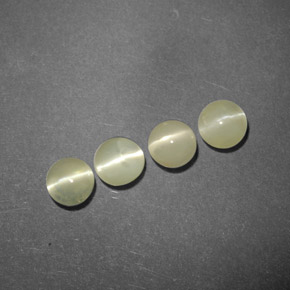 Achetez naturel ct vert chrysoberyl cat's eye gems, transparent, en provenance inde chez gemselect. en stock, livraison internationale!