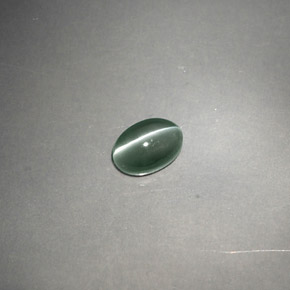 Oeil de Chat Chrysobéryl Vert naturelle Transparent, 0.68 ct, Transparent / Translucide