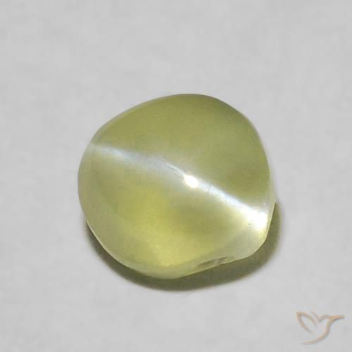 Oeil de Chat Chrysobéryl Vert jaunâtre naturelle ovale, 0.54 ct, Transparent